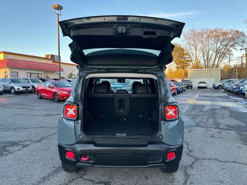 Used 2016 Jeep Renegade Trailhawk w/ Premium Trailhawk Package image 15