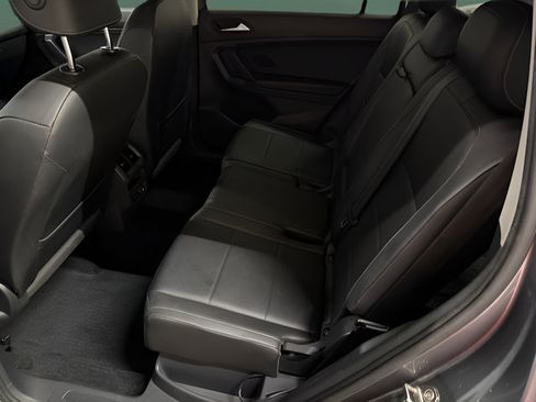Used 2019 Volkswagen Tiguan SEL AWD/4WD image 13