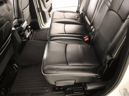 Used 2024 RAM 3500 Limited image 12