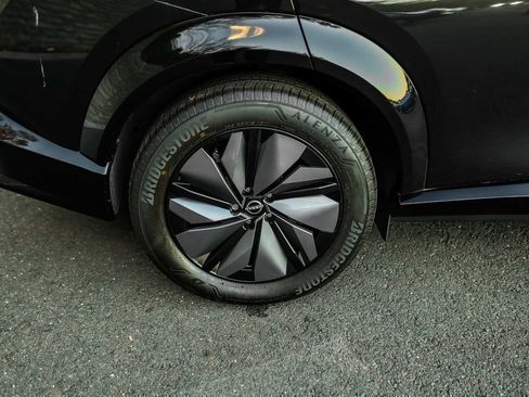 Used 2024 Nissan Ariya AWD image 5