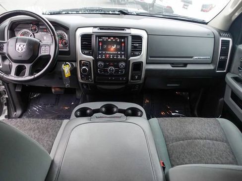 Used 2019 RAM 1500 Big Horn image 25