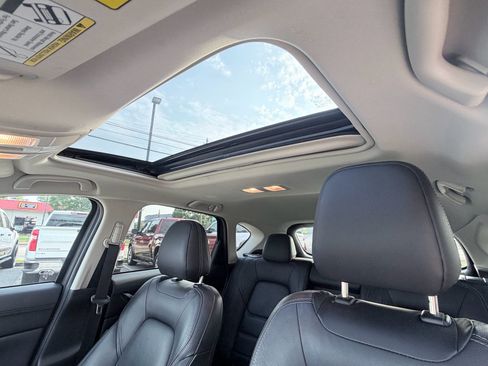 Used 2025 MAZDA CX-5 AWD 2.5 S w/ Preferred Package image 11