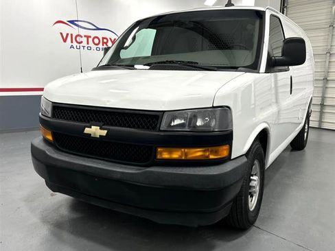 Used 2019 Chevrolet Express 2500 w/ Enhanced Convenience Package image 2
