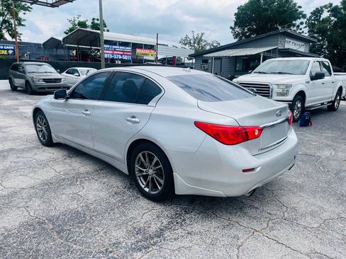 Used 2017 INFINITI Q50 Signature Edition w/ All Weather Package (L93) RWD image 8