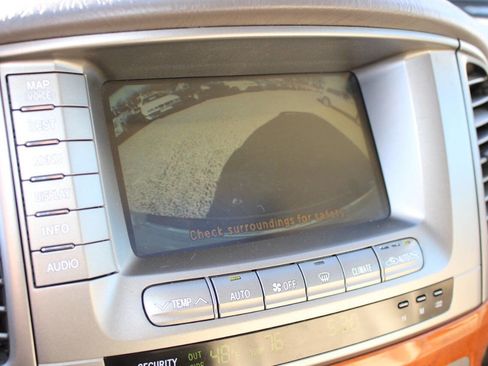 Used 2007 Lexus LX 470 4WD image 17