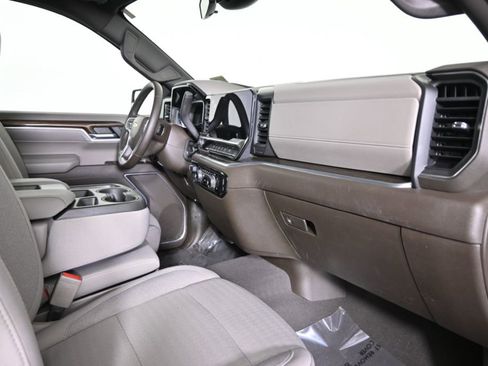 Used 2022 Chevrolet Silverado 1500 LT image 15