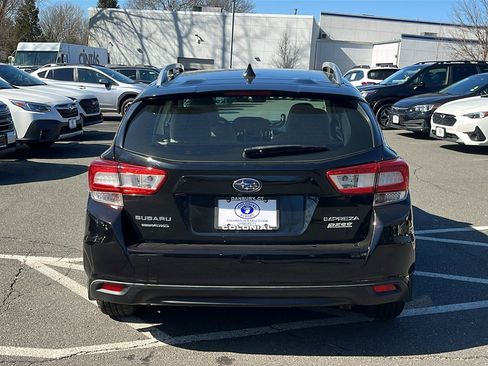 Used 2017 Subaru Impreza 2.0i Premium image 6