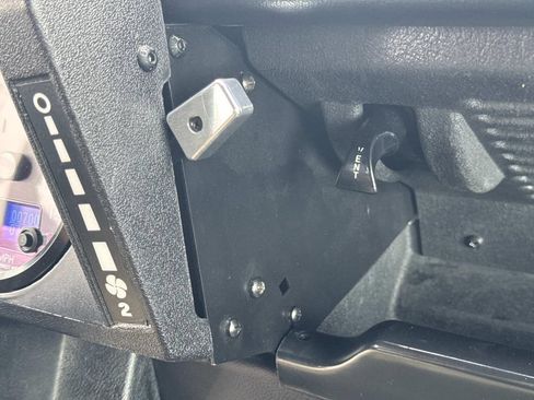 Used 1997 Land Rover Defender 90 image 23