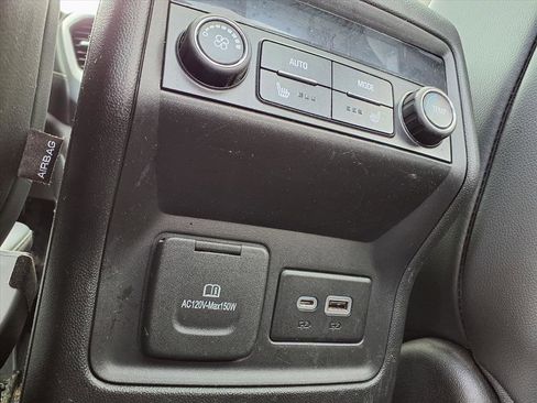 Used 2021 GMC Acadia SLT w/ Preferred Package image 28