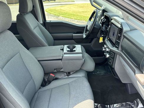 Used 2025 Ford F150 XLT w/ Equipment Group 301A Standard AWD/4WD image 9