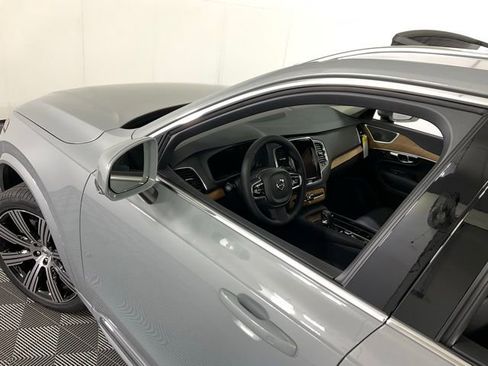 New 2025 Volvo XC90 B6 Plus w/ Protection Package Premier image 57