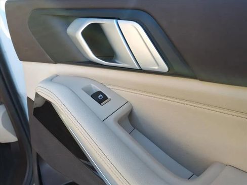 Used 2019 BMW X5 xDrive40i image 14