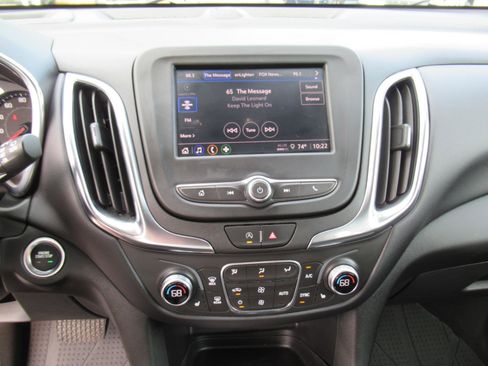 Used 2022 Chevrolet Equinox LT FWD image 25