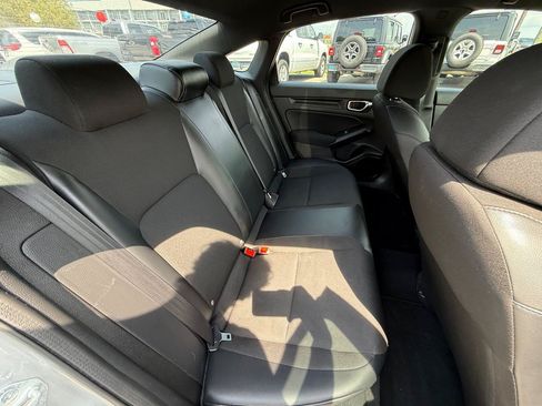 Used 2023 Honda Civic Sport image 36