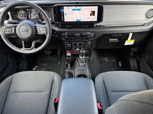 New 2025 Jeep Gladiator Willys image 12