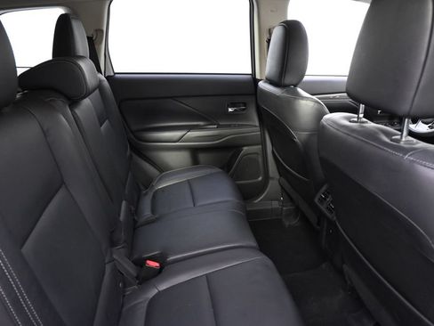 Used 2019 Mitsubishi Outlander GT AWD/4WD image 16