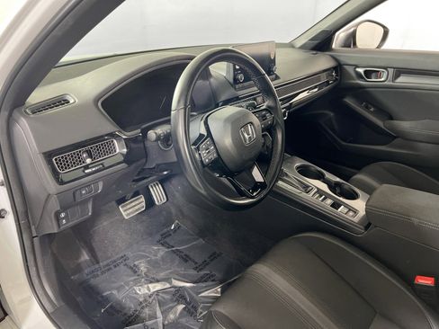 Used 2023 Honda Civic Sport image 9