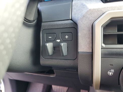 Used 2025 Toyota Tacoma Trailhunter image 20