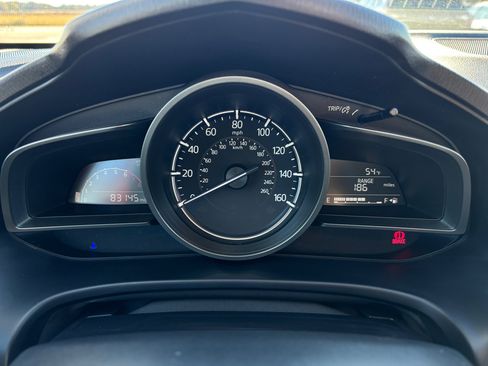 Used 2018 MAZDA MAZDA3 Touring image 14