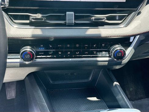 Used 2026 Chevrolet Equinox RS w/ Convenience Package III FWD image 16