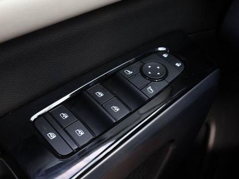 New 2026 Nissan Pathfinder SL AWD/4WD image 19