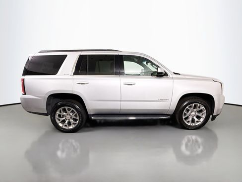 Used 2019 GMC Yukon SLE w/ SLE Value Package image 11