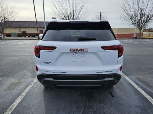 Used 2025 GMC Terrain Elevation image 6