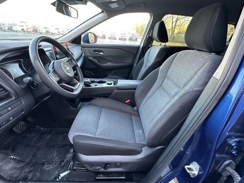 Used 2023 Nissan Rogue SV AWD/4WD image 22