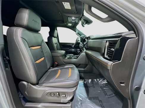 Used 2024 GMC Sierra 2500 AT4 w/ AT4 Premium Plus Package image 30