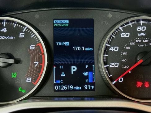 Used 2026 Mitsubishi Eclipse Cross SE AWD/4WD image 12
