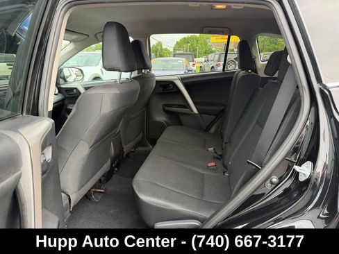 Used 2017 Toyota RAV4 LE AWD/4WD image 12