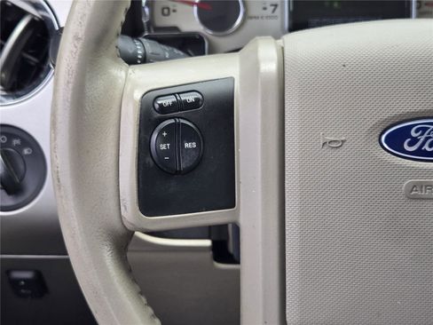 Used 2012 Ford Expedition Limited AWD/4WD image 26
