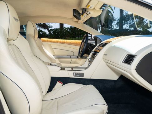 Used 2012 Aston Martin Virage Coupe RWD image 16