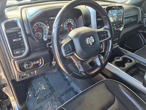 Used 2022 RAM 1500 Laramie AWD/4WD image 10