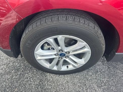Used 2019 Ford Edge SEL w/ Equipment Group 201A FWD image 10