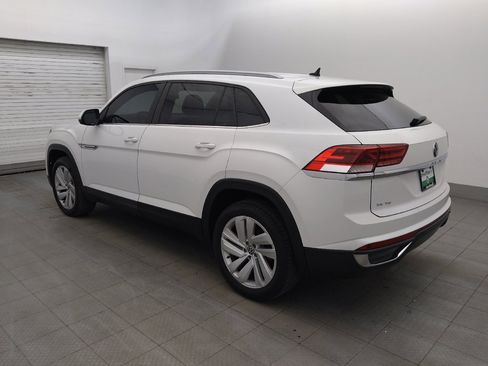 Used 2020 Volkswagen Atlas Cross Sport SE FWD image 3
