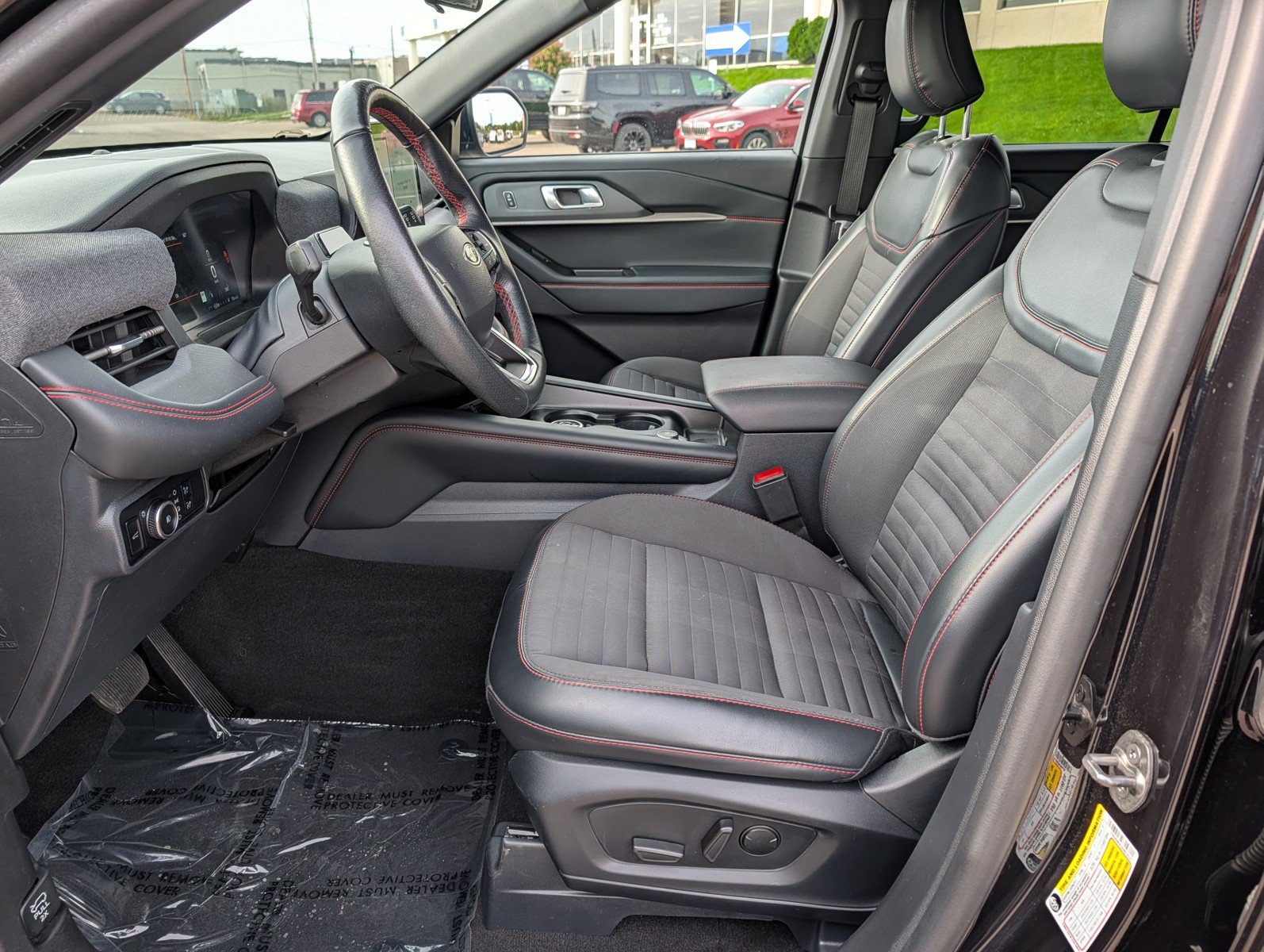 Used 2025 Ford Explorer ST-Line AWD/4WD image 11