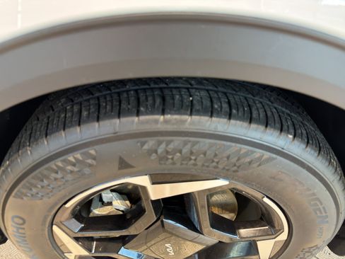 Used 2026 Kia Sportage EX image 10