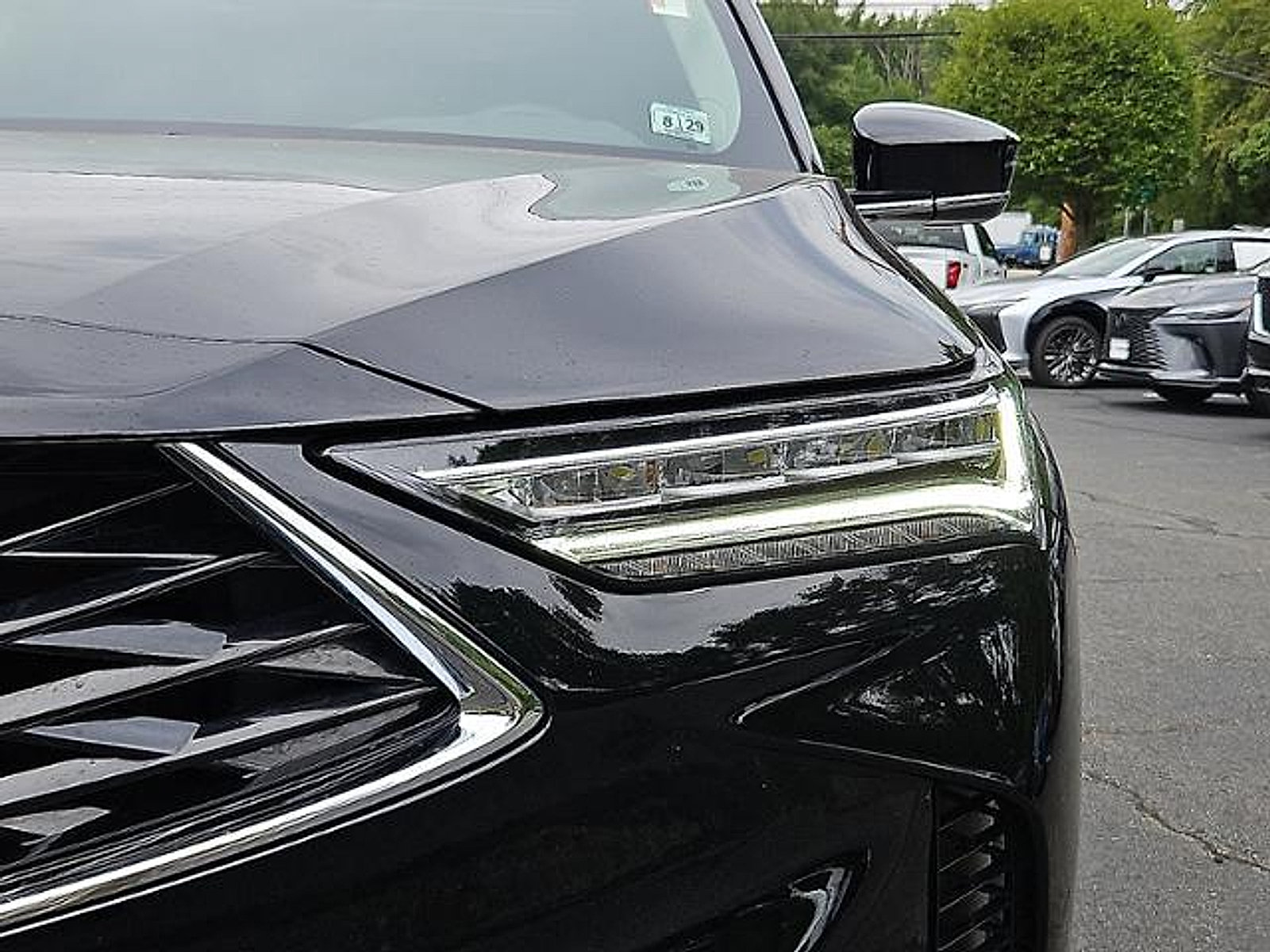 Used 2025 Acura MDX SH-AWD image 9