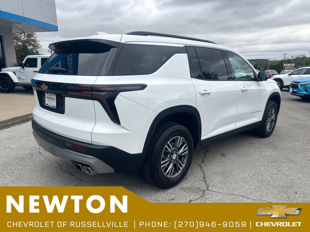 Used 2026 Chevrolet Traverse LT w/ Driver Confidence Package FWD image 40