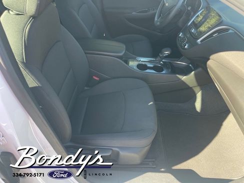 Used 2023 Chevrolet Malibu LT image 22