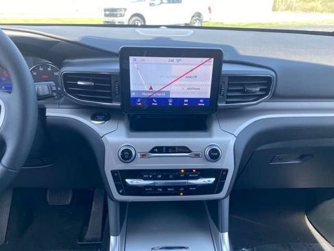 Used 2024 Ford Explorer XLT w/ Equipment Group 202A AWD/4WD image 25