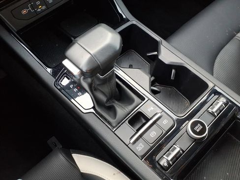 Used 2025 Kia K5 GT-Line w/ GT-Line Premium Package FWD image 16
