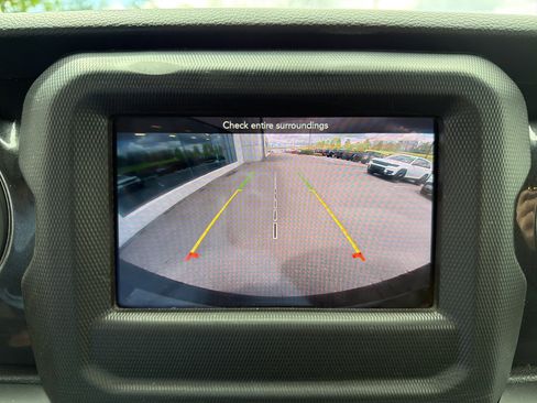 Used 2021 Jeep Wrangler Unlimited Sport AWD/4WD image 26