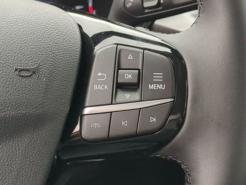 Used 2024 Ford Escape SE image 26