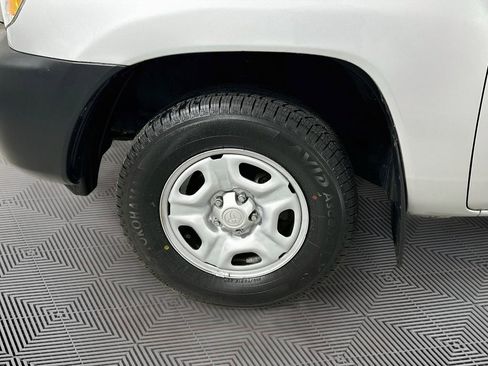 Used 2010 Toyota Tacoma 2WD Regular Cab image 25