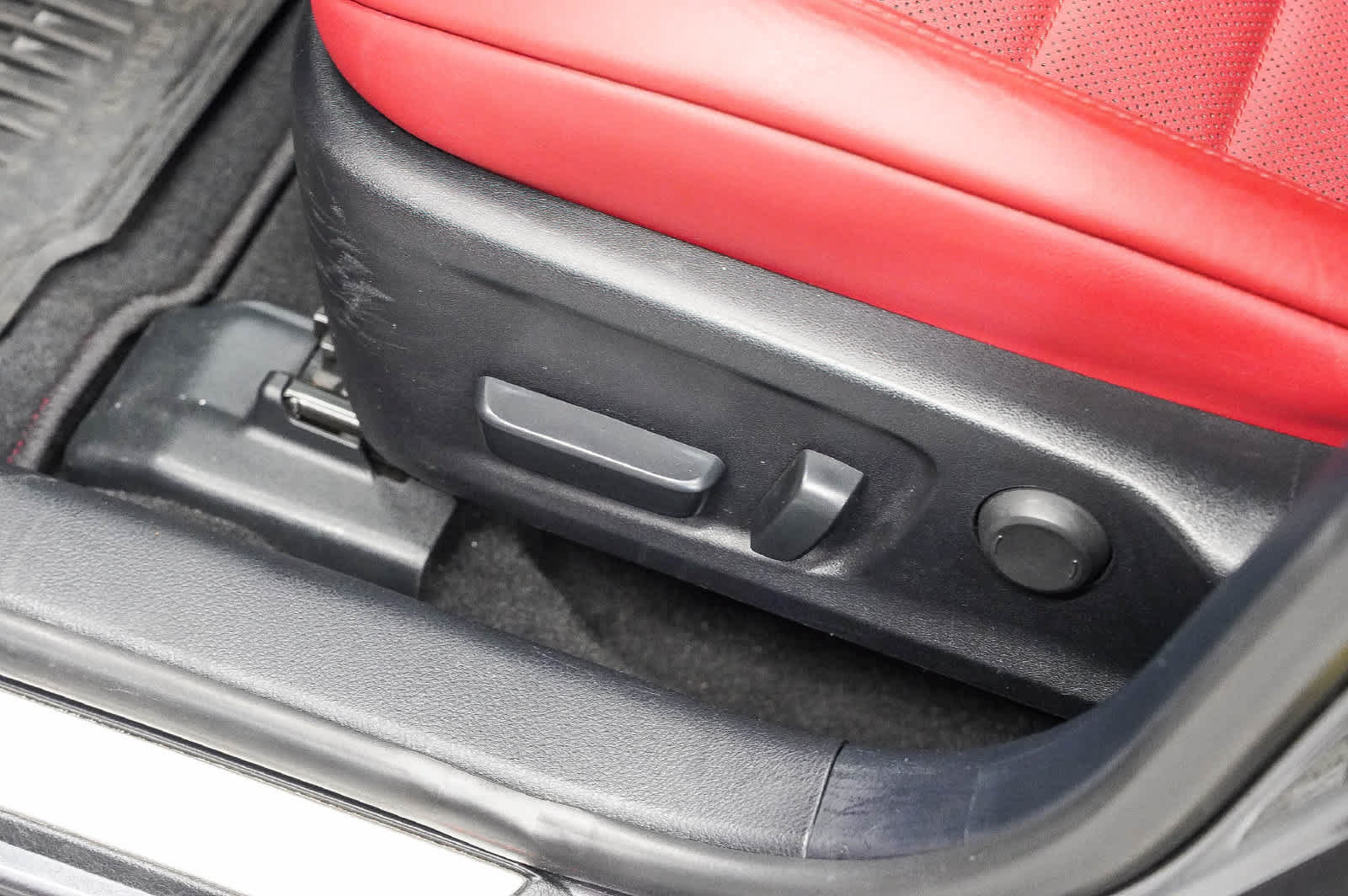 Used 2025 Lexus IS 350 F Sport w/ Accessory Package 2 RWD image 23