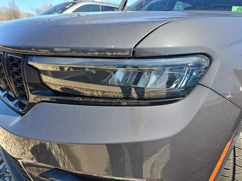 Used 2024 Jeep Grand Cherokee Limited w/ Black Appearance Package image 27