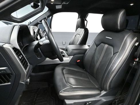 Used 2022 Ford F350 Platinum image 22