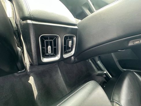 Used 2024 Kia Sorento S w/ Panoramic Sunroof Package AWD/4WD image 30